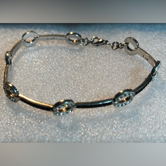 Jewelry - .925 Sterling Silver Bracelet With Black and Clear Beads.. Very Elegant.